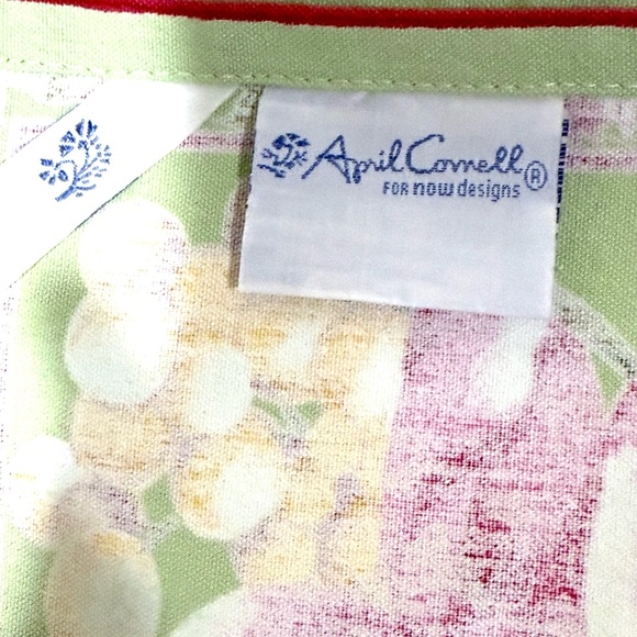 April Cornell Floral Placemats and Napkins 100% Cotton Set of 4 - Picture 2 of 4